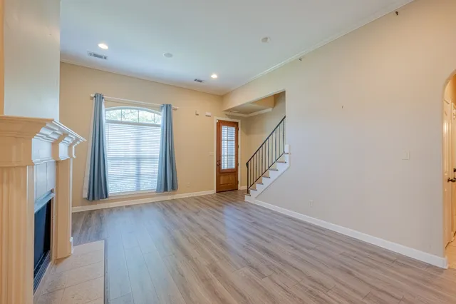 $376,000 | 5231 Newton Oak Circle East, Memphis, TN 38117