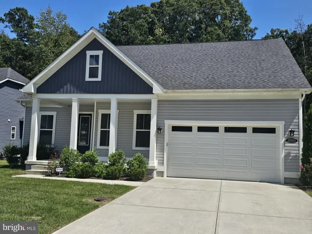 $2,100 | 18583 Emerson Way, Georgetown, DE 19947