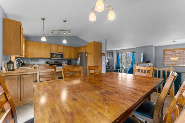 $320,000 | 1802 Independence Street South, Cambridge, MN 55008