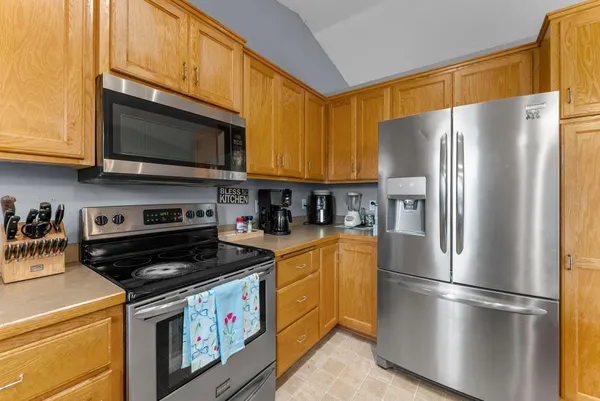 $320,000 | 1802 Independence Street South, Cambridge, MN 55008