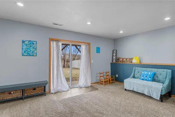 $320,000 | 1802 Independence Street South, Cambridge, MN 55008