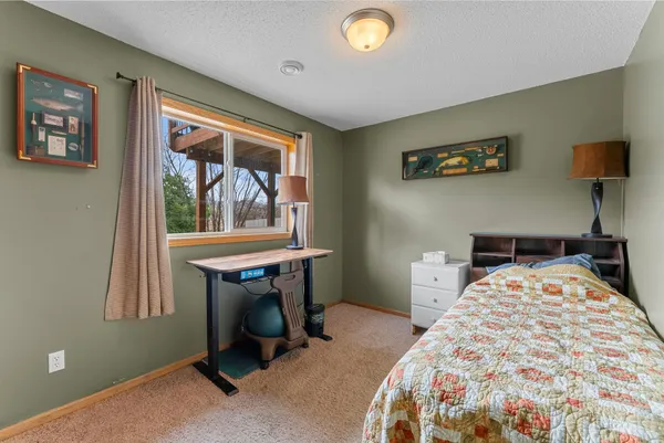 $320,000 | 1802 Independence Street South, Cambridge, MN 55008