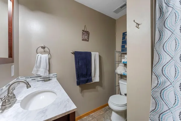 $320,000 | 1802 Independence Street South, Cambridge, MN 55008