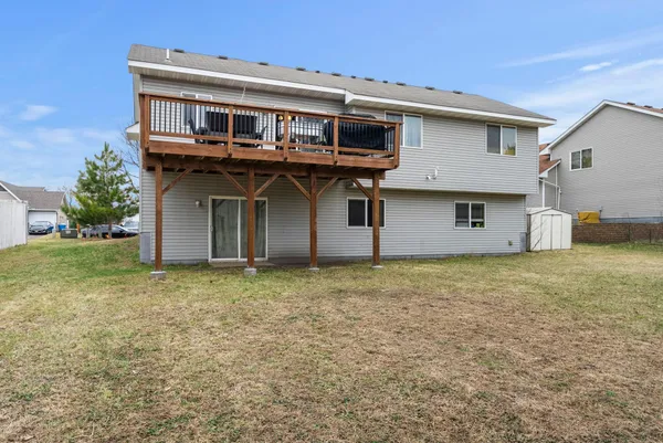 $320,000 | 1802 Independence Street South, Cambridge, MN 55008