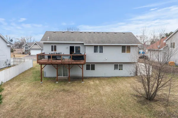 $320,000 | 1802 Independence Street South, Cambridge, MN 55008