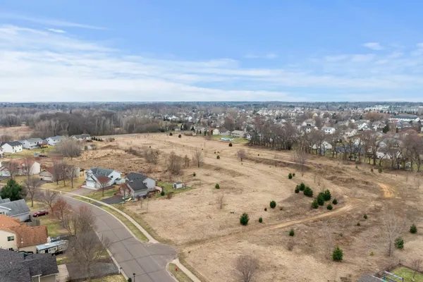 $320,000 | 1802 Independence Street South, Cambridge, MN 55008