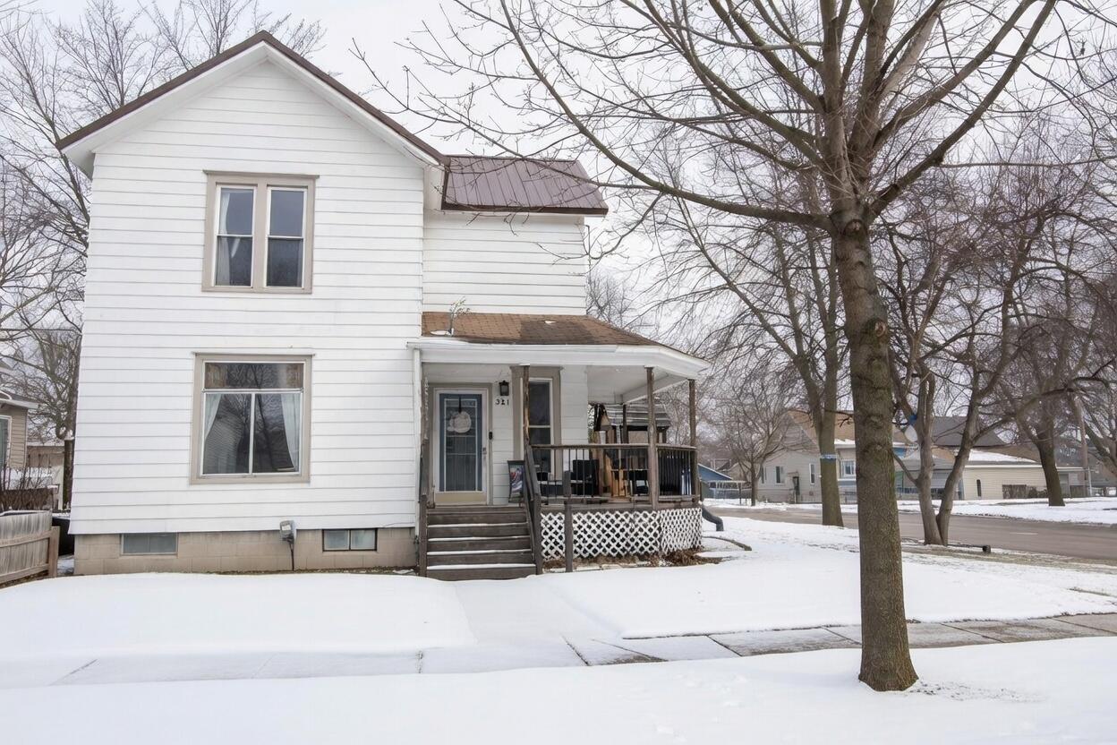 321 Stanton Street Bay City, MI 48708 - Photo 1 of 19 Main photo