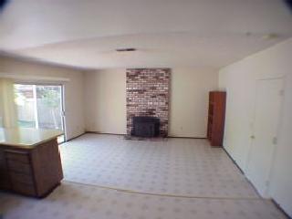 5500 Country Club Drive Rohnert Park, CA 94928 - Photo 4 of 9 an empty room with windows and closet