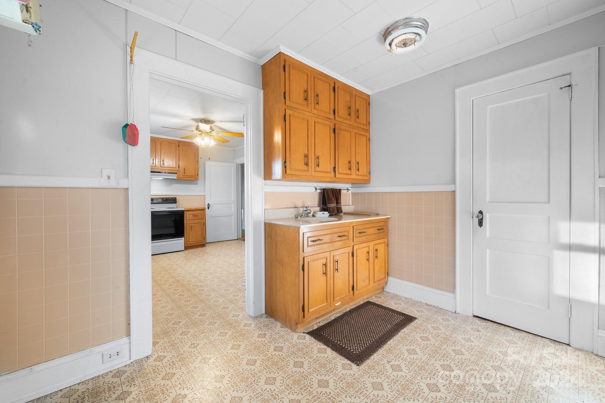 202 Drexel Road Morganton, NC 28655 - Photo 8 of 41