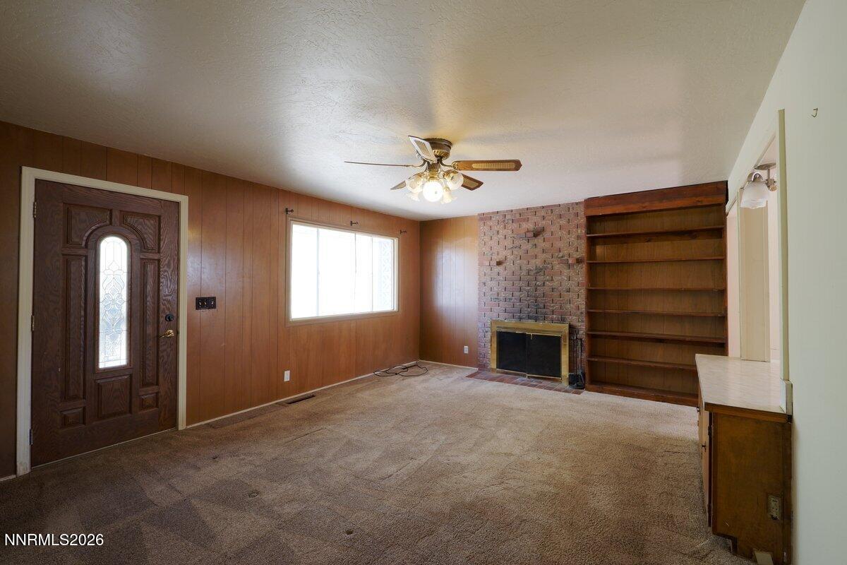 15587 Toll Road Reno, NV 89521 - Photo 22 of 41 Fireplace_2