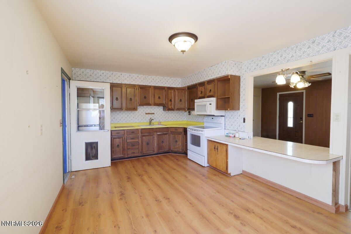 15587 Toll Road Reno, NV 89521 - Photo 29 of 41 Kitchen_2