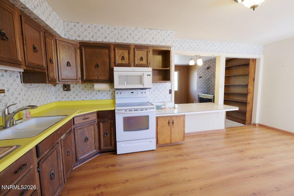 15587 Toll Road Reno, NV 89521 - Photo 30 of 41 Kitchen_3