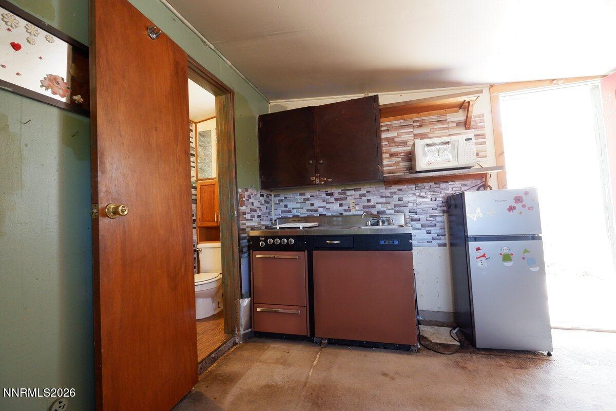 15587 Toll Road Reno, NV 89521 - Photo 37 of 41 Shed_1