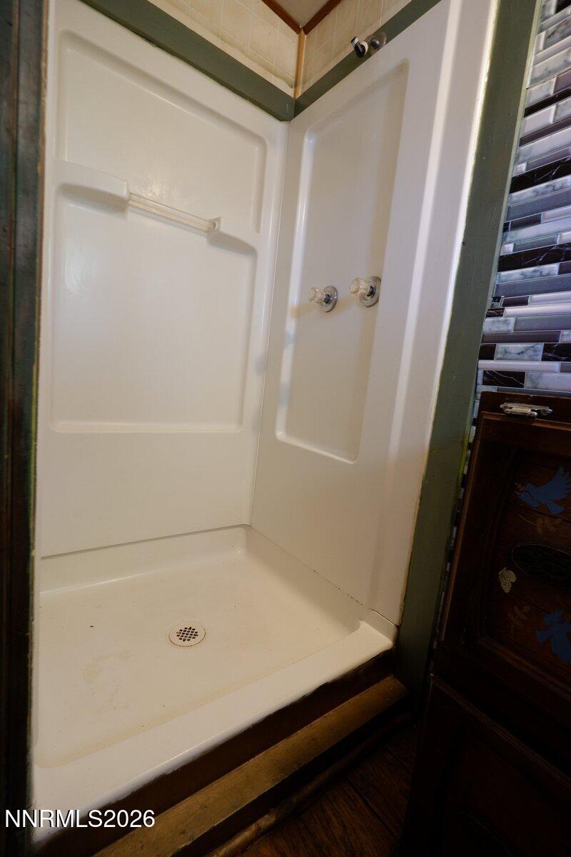 15587 Toll Road Reno, NV 89521 - Photo 4 of 41 ADU_Bath_2