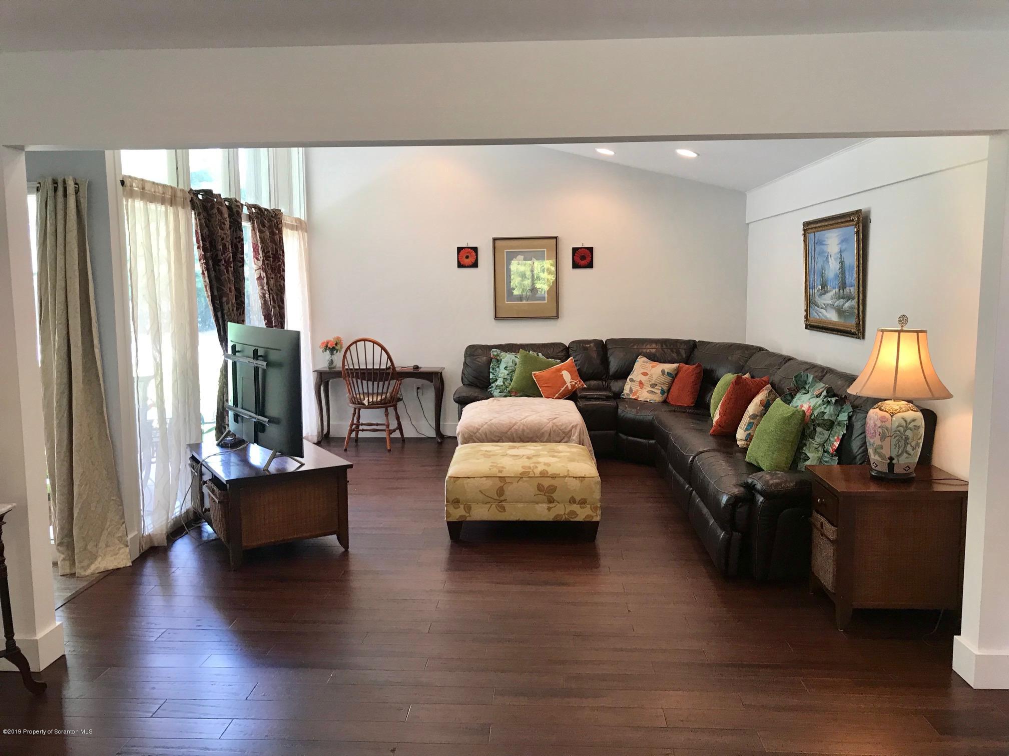 408 Norton Road Stroudsburg, PA 18360 - Photo 14 of 51 Gallery Image 14
