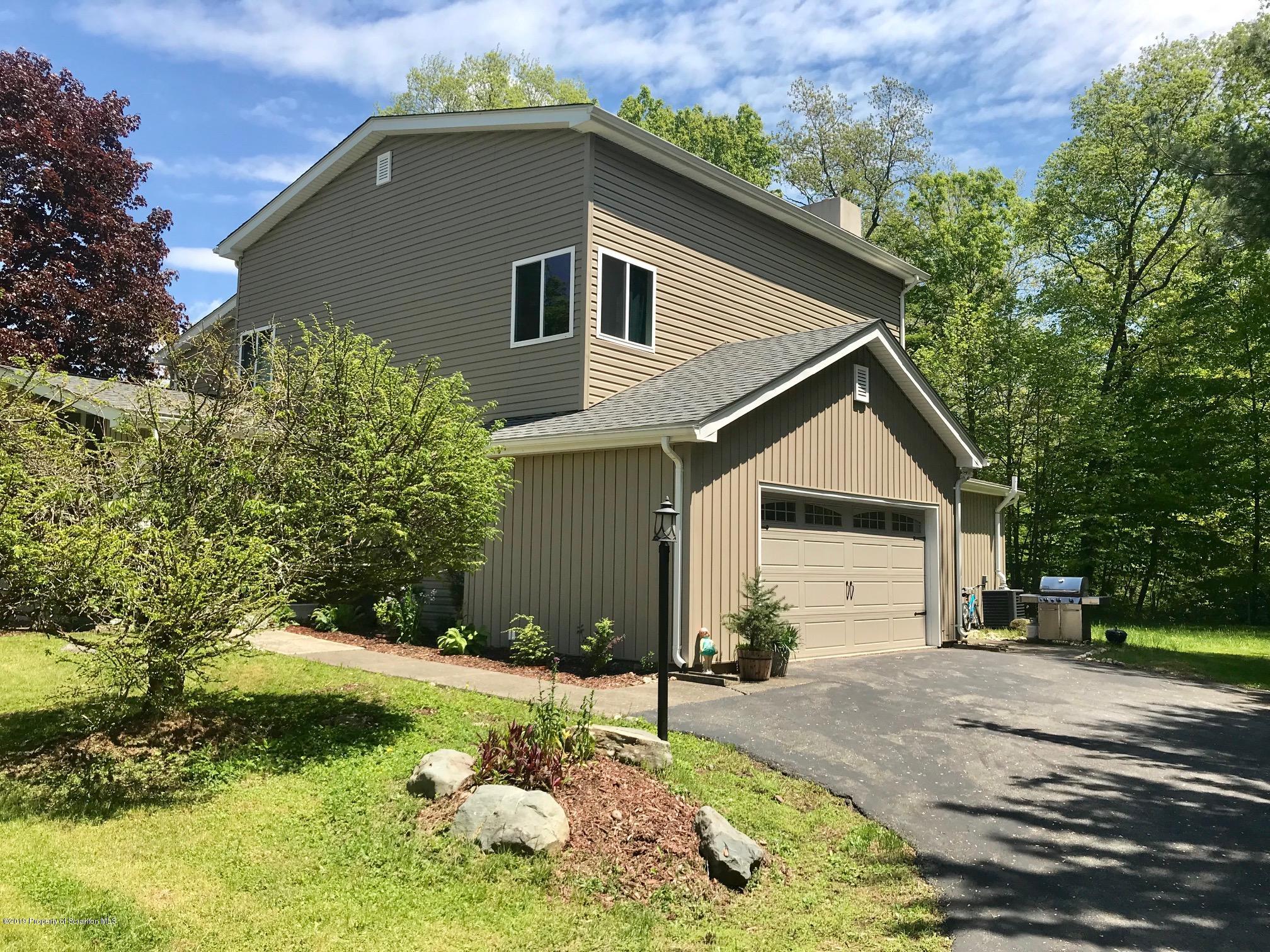 408 Norton Road Stroudsburg, PA 18360 - Photo 30 of 51 Gallery Image 30