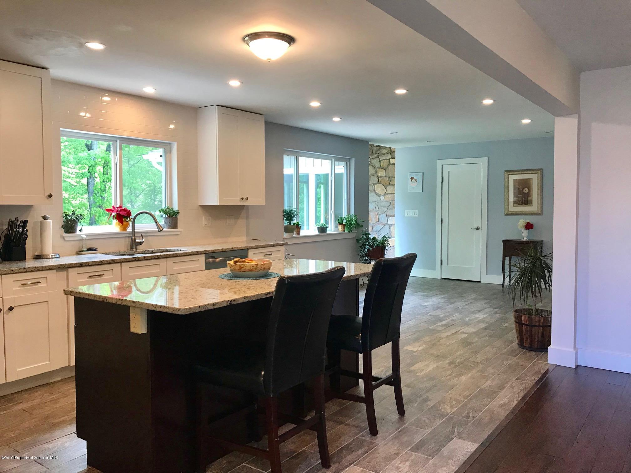 408 Norton Road Stroudsburg, PA 18360 - Photo 8 of 51 Gallery Image 8