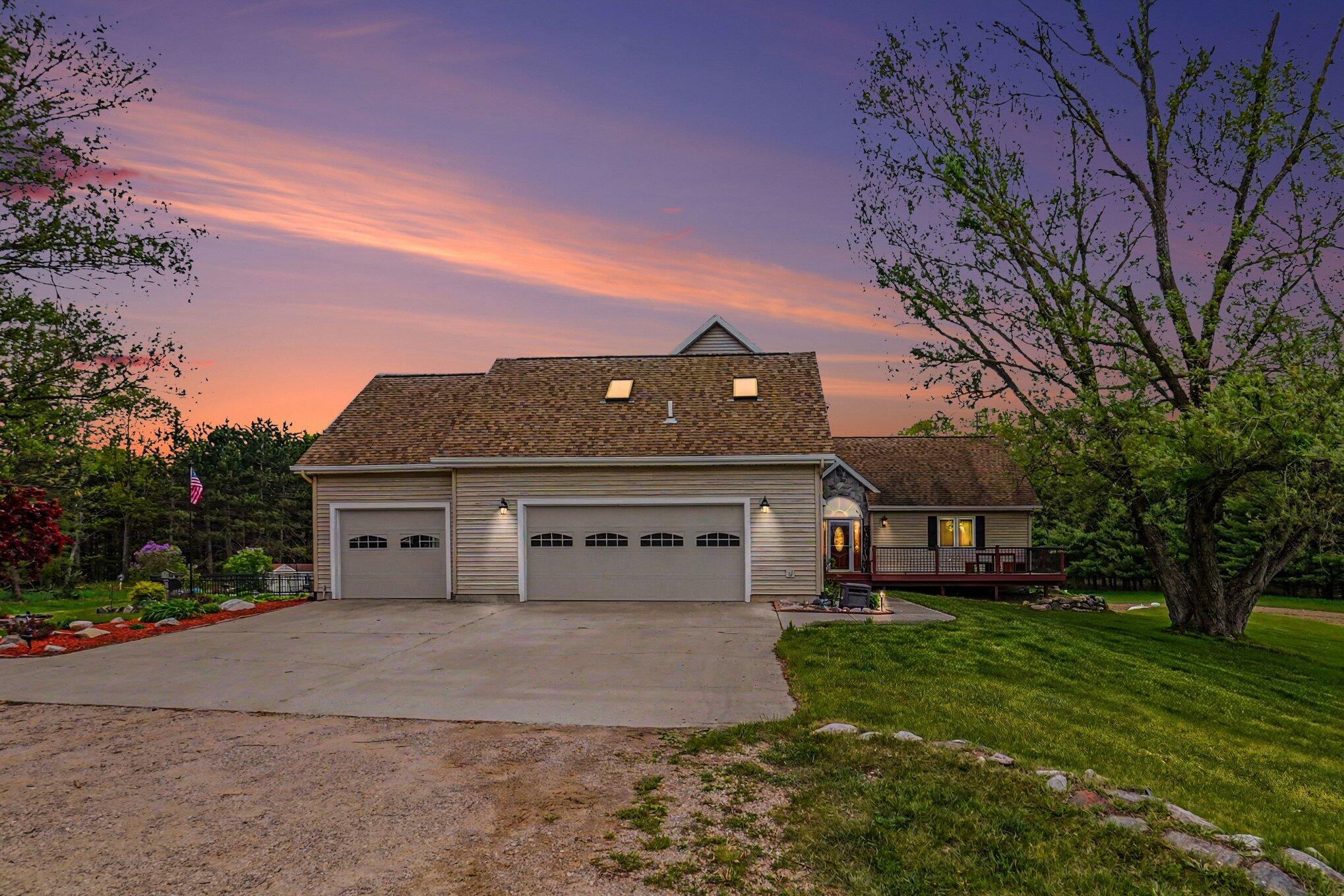 17634 Meceola Road Hersey, MI 49639 - Photo 12 of 68 001_dsc02382-twilight_920