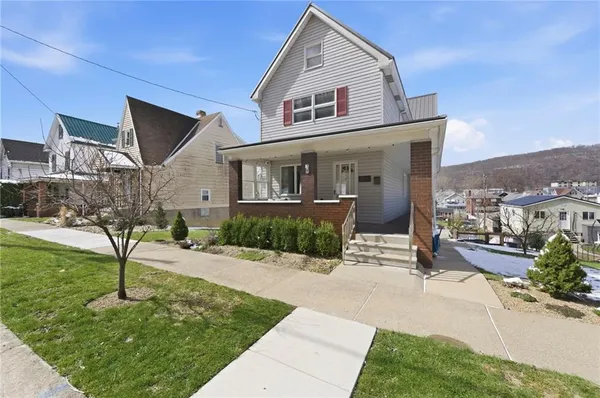 $220,000 | 815 7th Avenue, Ford City, PA 16226