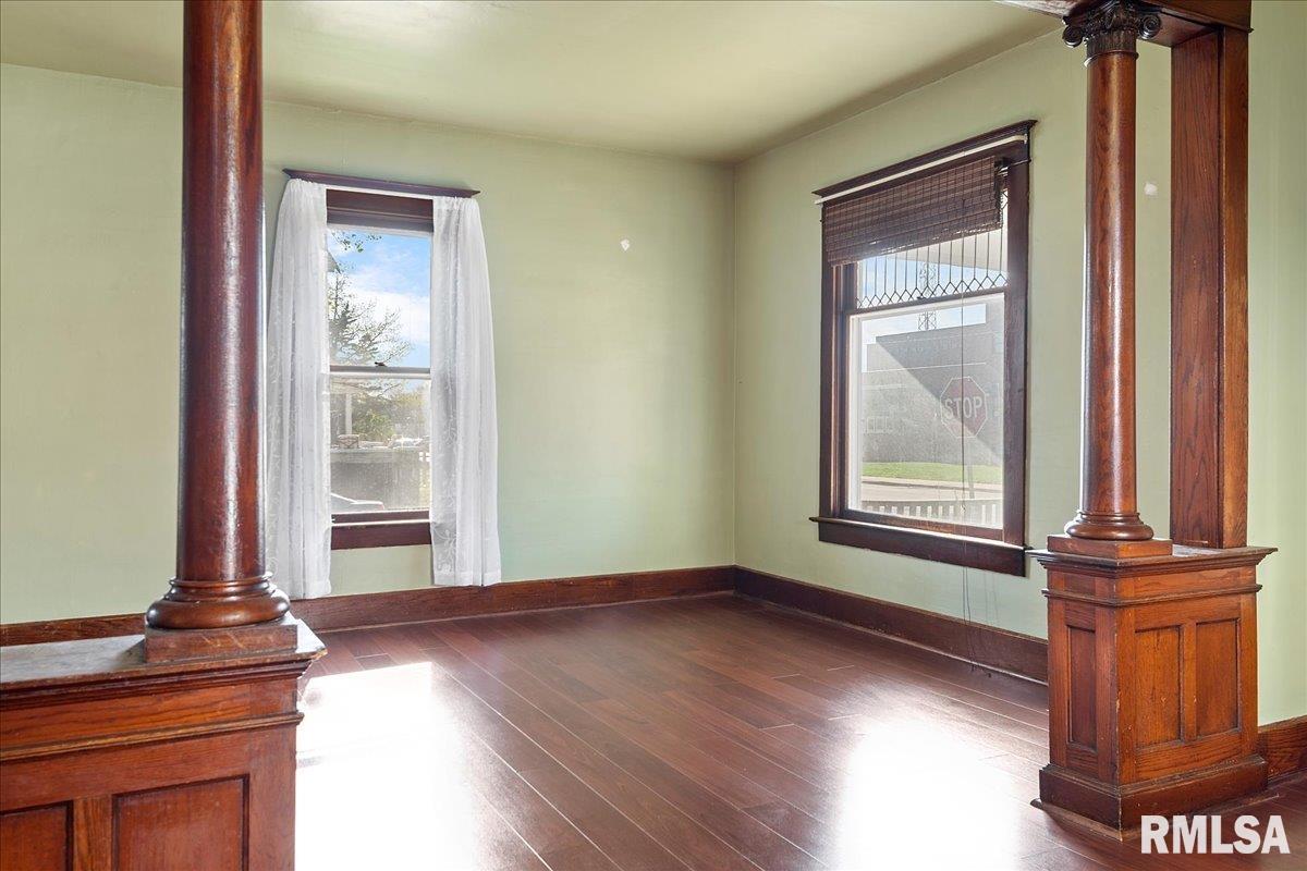 1131 East Converse Street Springfield, IL 62702 - Photo 6 of 35