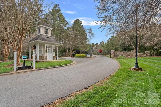 $1,270,000 | 163 Futrell Landing, New London, NC 28127