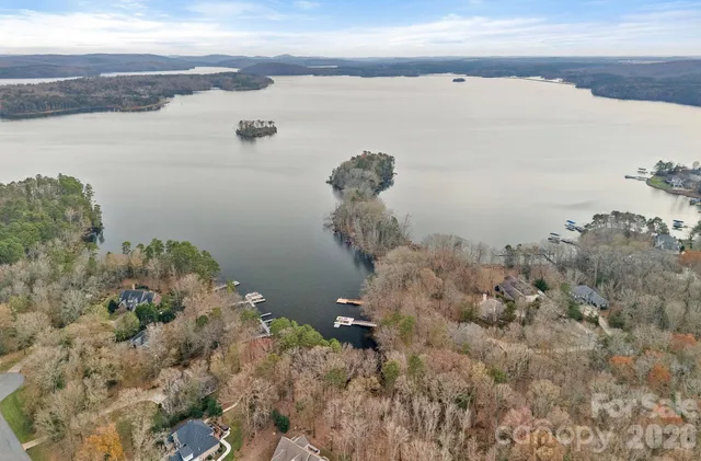 $1,270,000 | 163 Futrell Landing, New London, NC 28127