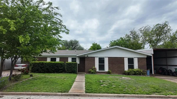 $169,000 | 1807 Proctor Drive, Goldthwaite, TX 76844
