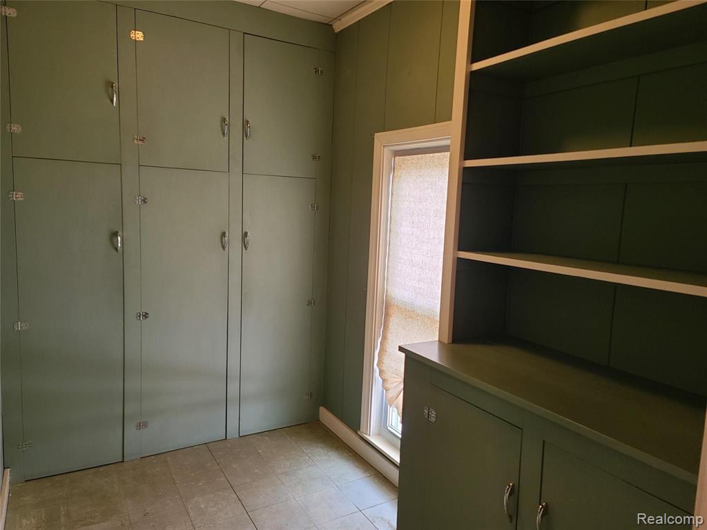 4210 South Genesee Road Grand Blanc, MI 48439 - Photo 23 of 34