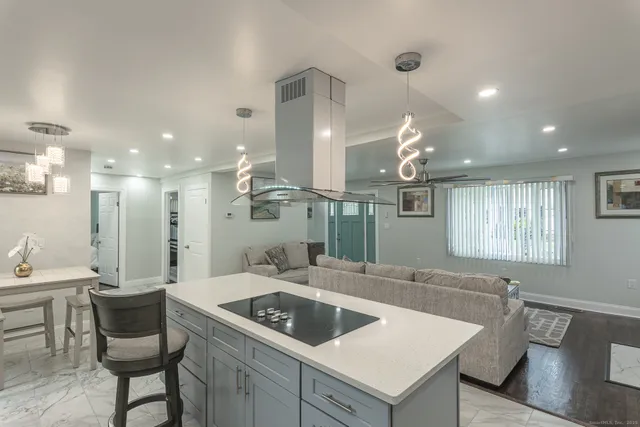 $415,000 | 3 Curtis Street, Norwich, CT 06360