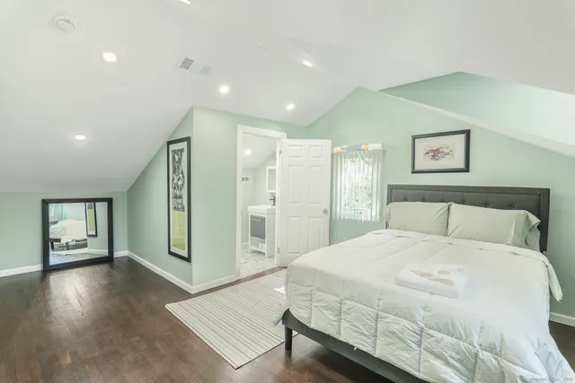 $415,000 | 3 Curtis Street, Norwich, CT 06360