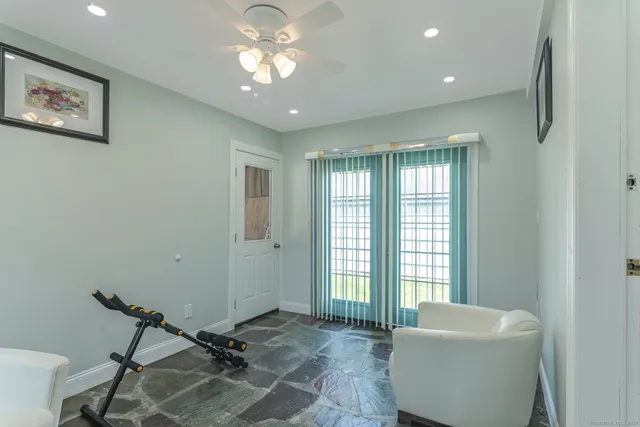 $415,000 | 3 Curtis Street, Norwich, CT 06360