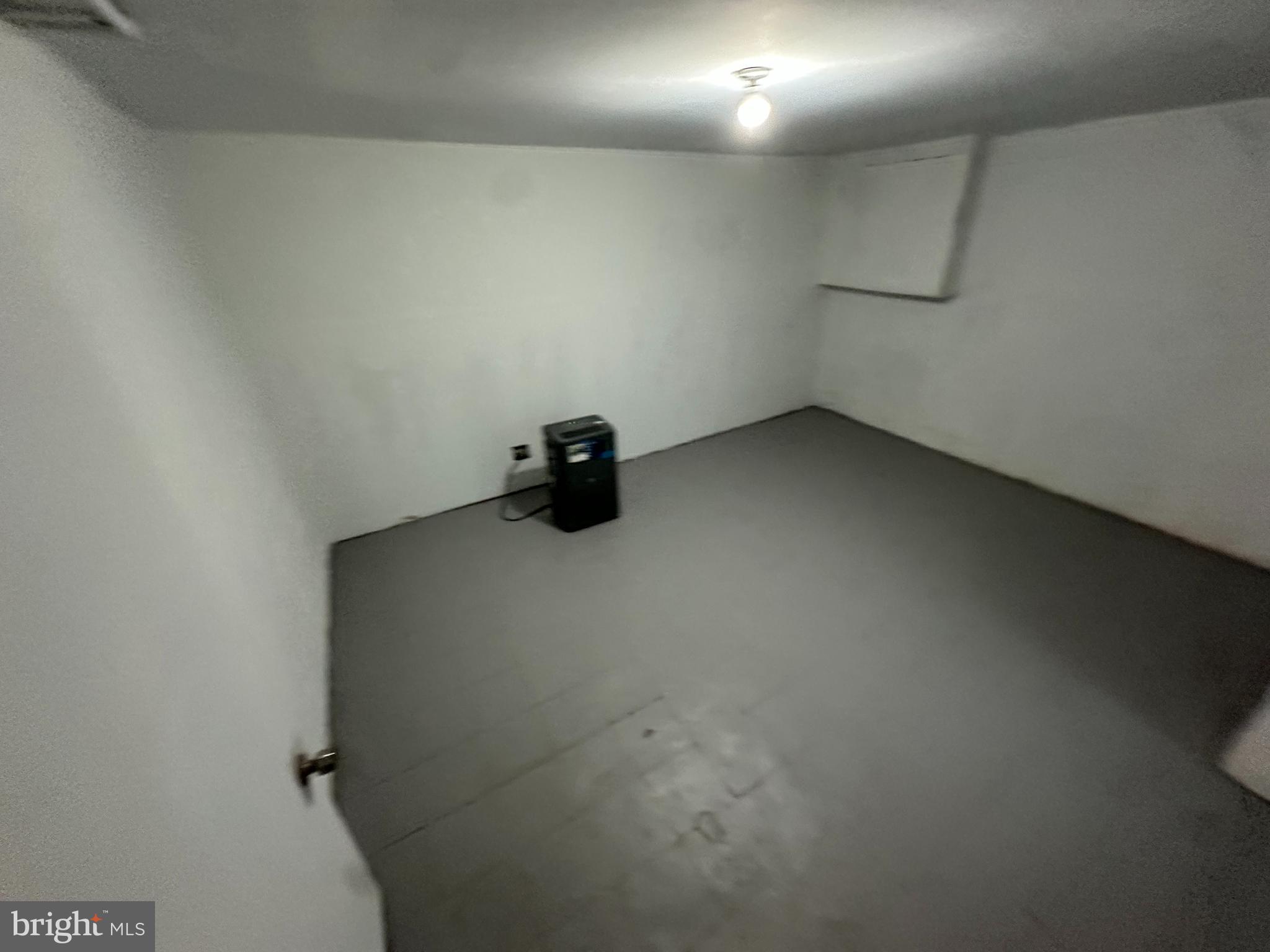 2712 Sherman Avenue Northwest Washington, DC 20001 - Photo 64 of 69 a view of an empty room