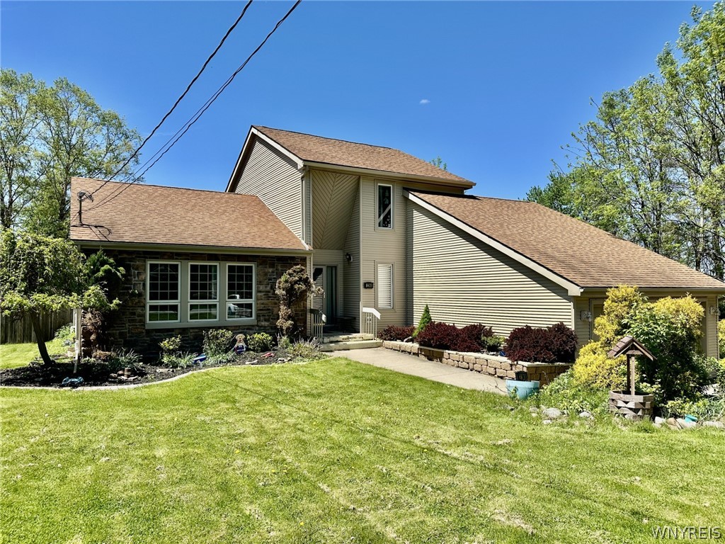 2348 Berg Road West Seneca, NY 14218 - Photo 2 of 34