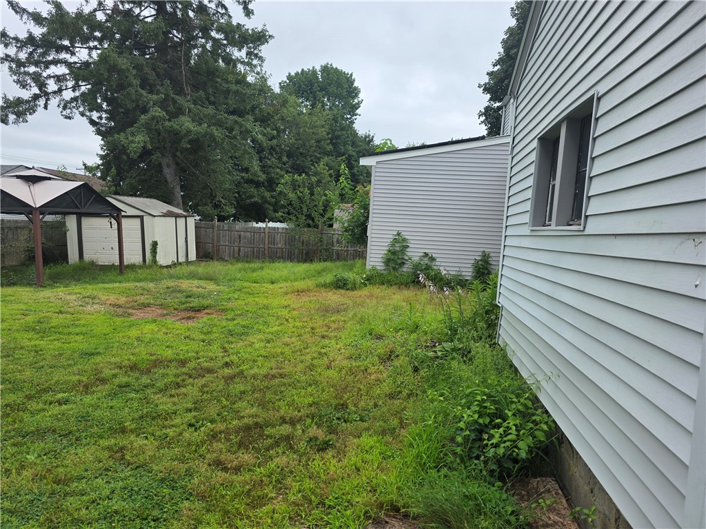 142 Rutland Street Woonsocket, RI 02895 - Photo 8 of 37 Gallery Image 8