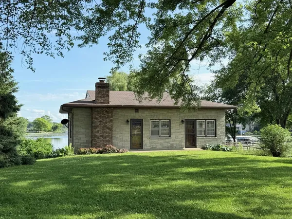 $1,100,000 | 5391 Westport Road, Madison, WI 53704