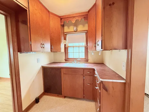 $1,100,000 | 5391 Westport Road, Madison, WI 53704
