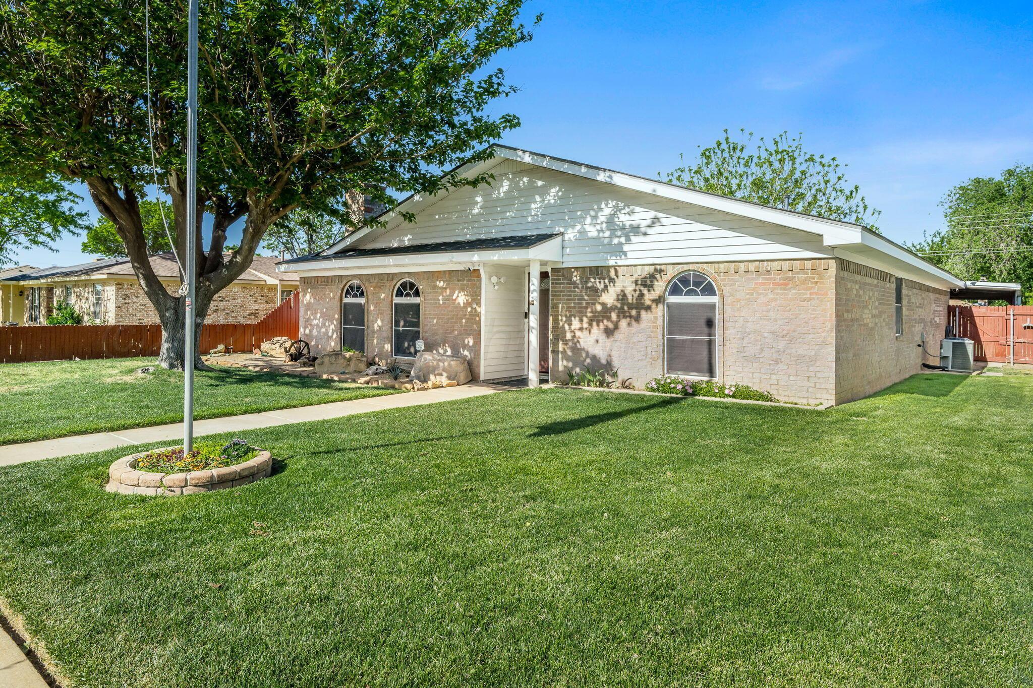 5704 Leigh Avenue Amarillo, TX 79110 - Photo 2 of 22 5704 Leigh Ave 01
