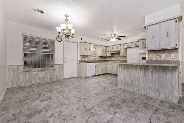 $220,000 | 5704 Leigh Avenue, Amarillo, TX 79110