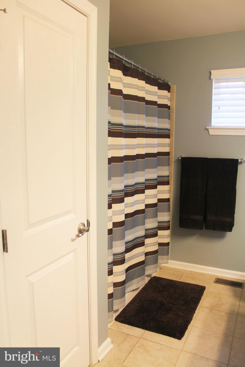 5627 Country Farm Road White Marsh, MD 21162 - Photo 22 of 30 Bath (Master)