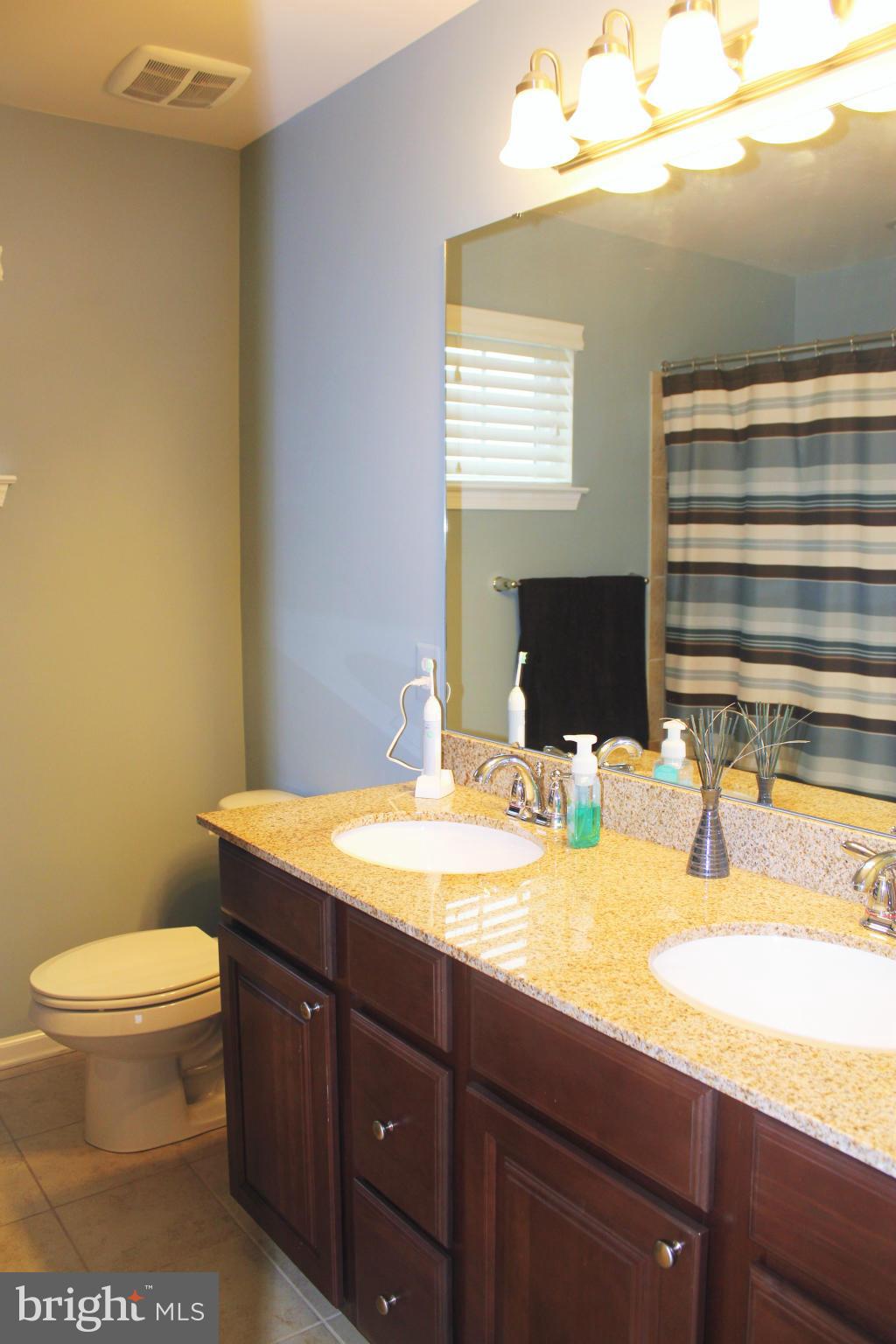 5627 Country Farm Road White Marsh, MD 21162 - Photo 23 of 30 Bath (Master)
