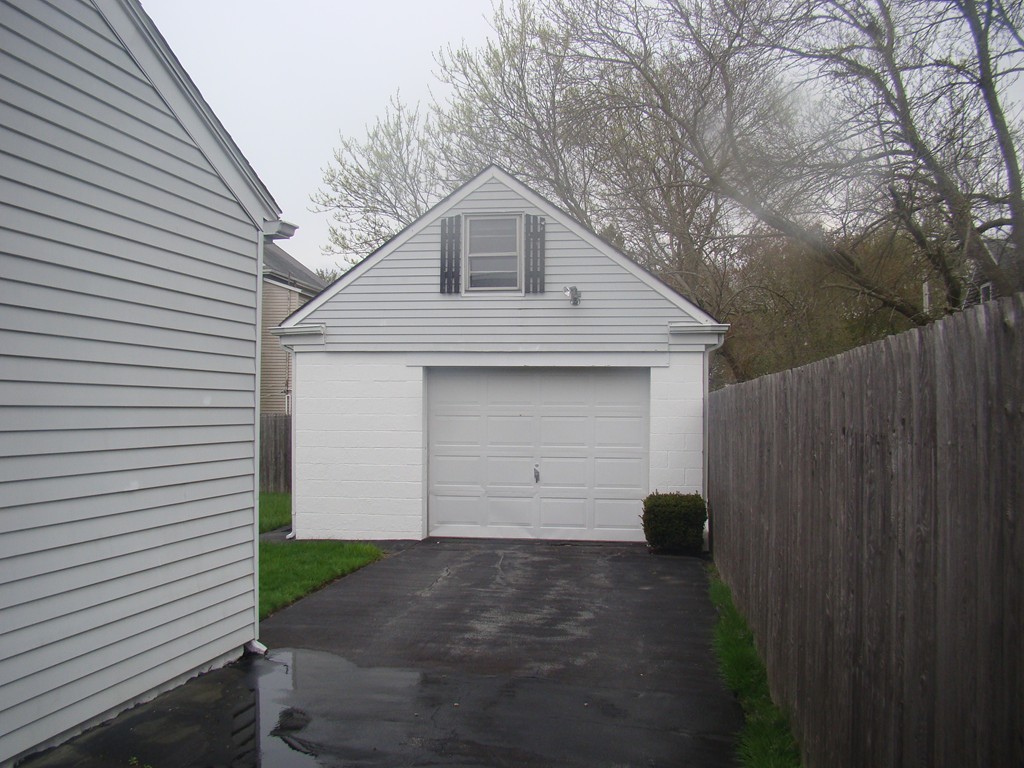6 Rochambeau Street Fairhaven, MA 02719 - Photo 5 of 7 Gallery Image 5