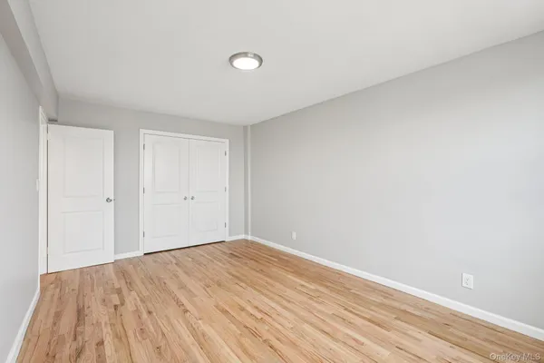 $300,000 | 98 Dehaven Drive, Unit 4C, Yonkers, NY 10703