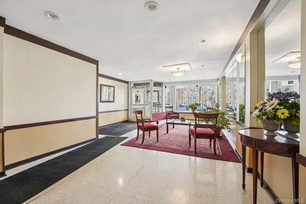 $300,000 | 98 Dehaven Drive, Unit 4C, Yonkers, NY 10703