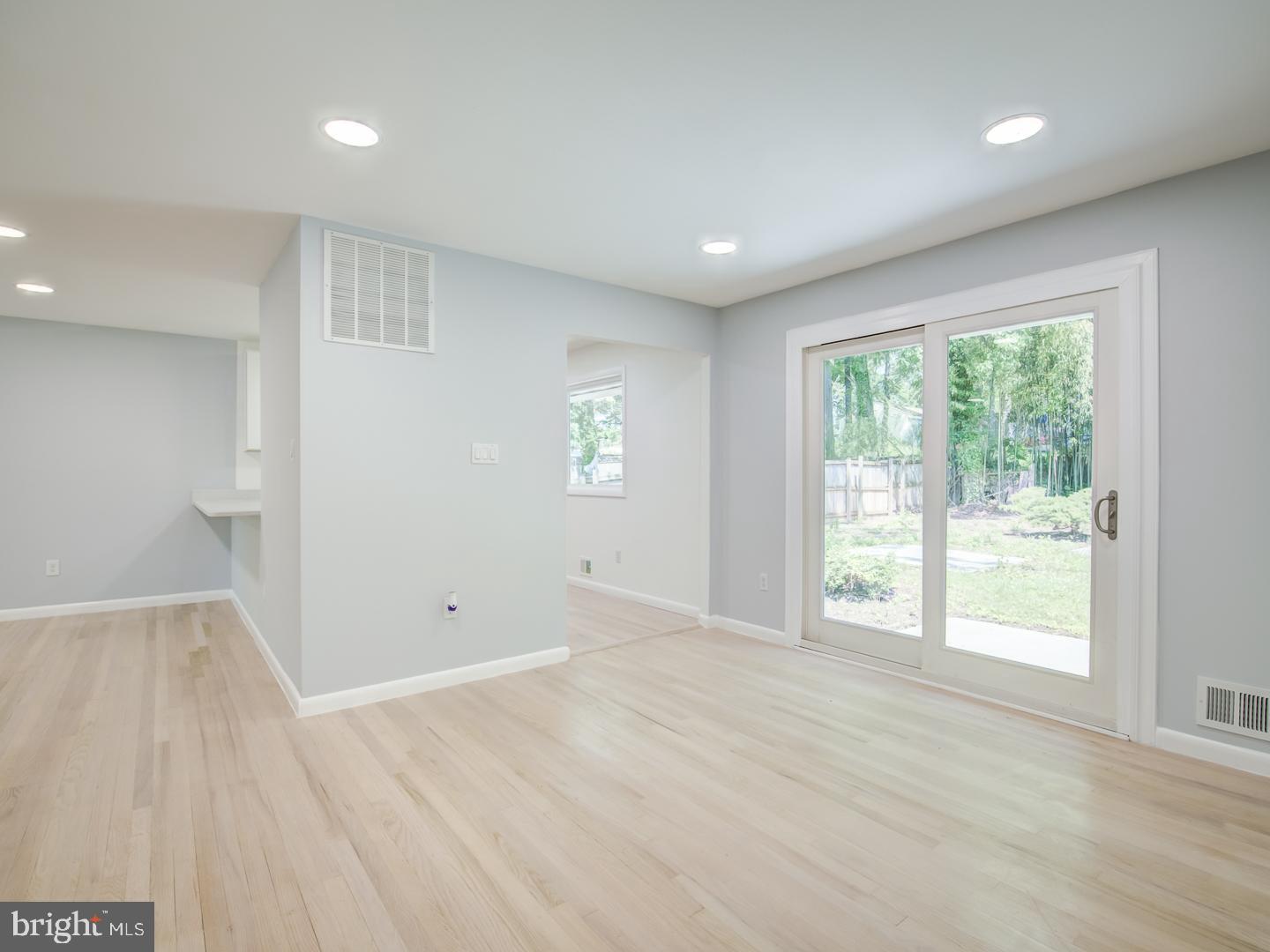 9214 Rolling View Drive Lanham, MD 20706 - Photo 15 of 58