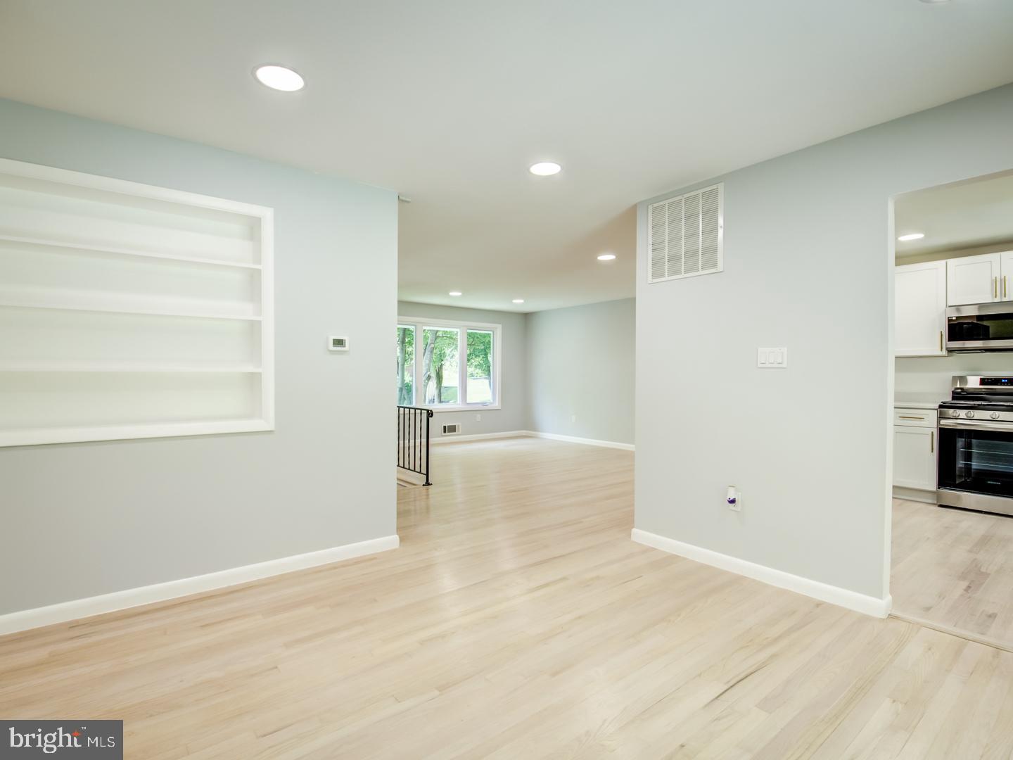 9214 Rolling View Drive Lanham, MD 20706 - Photo 16 of 58