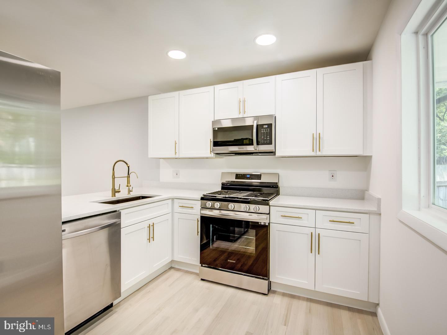 9214 Rolling View Drive Lanham, MD 20706 - Photo 18 of 58