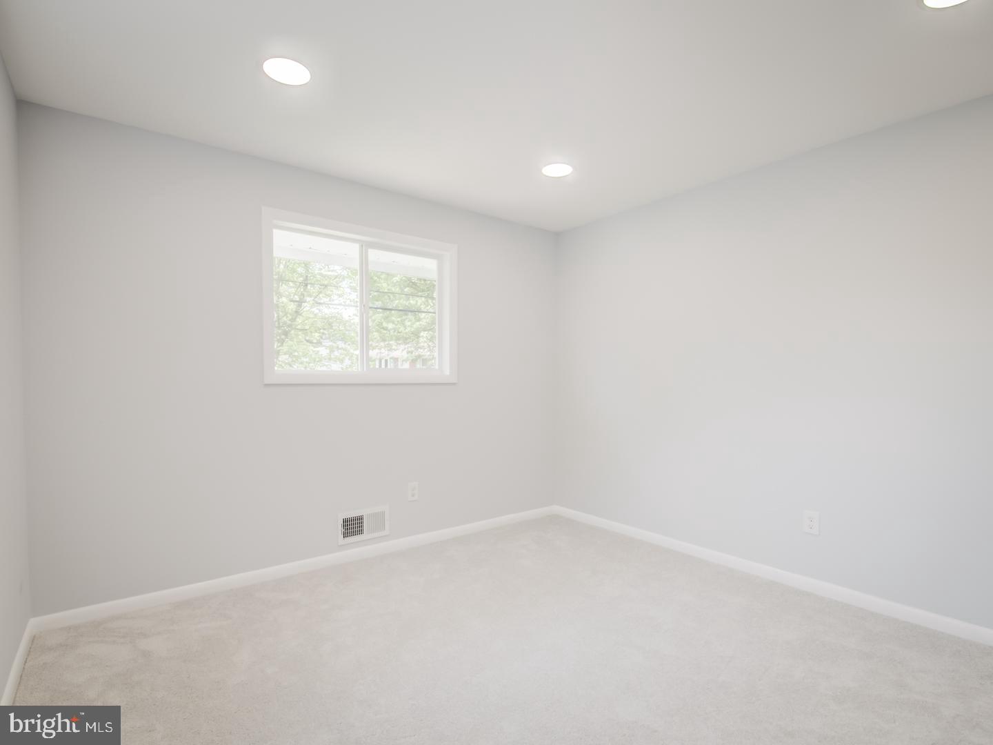 9214 Rolling View Drive Lanham, MD 20706 - Photo 29 of 58