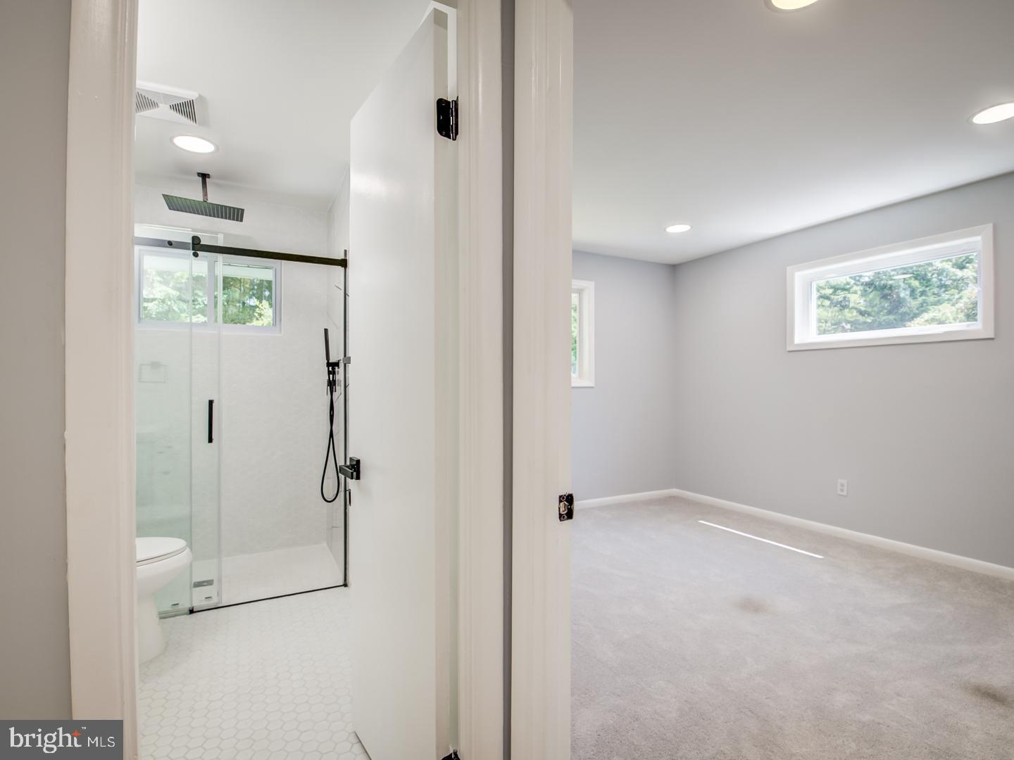 9214 Rolling View Drive Lanham, MD 20706 - Photo 32 of 58