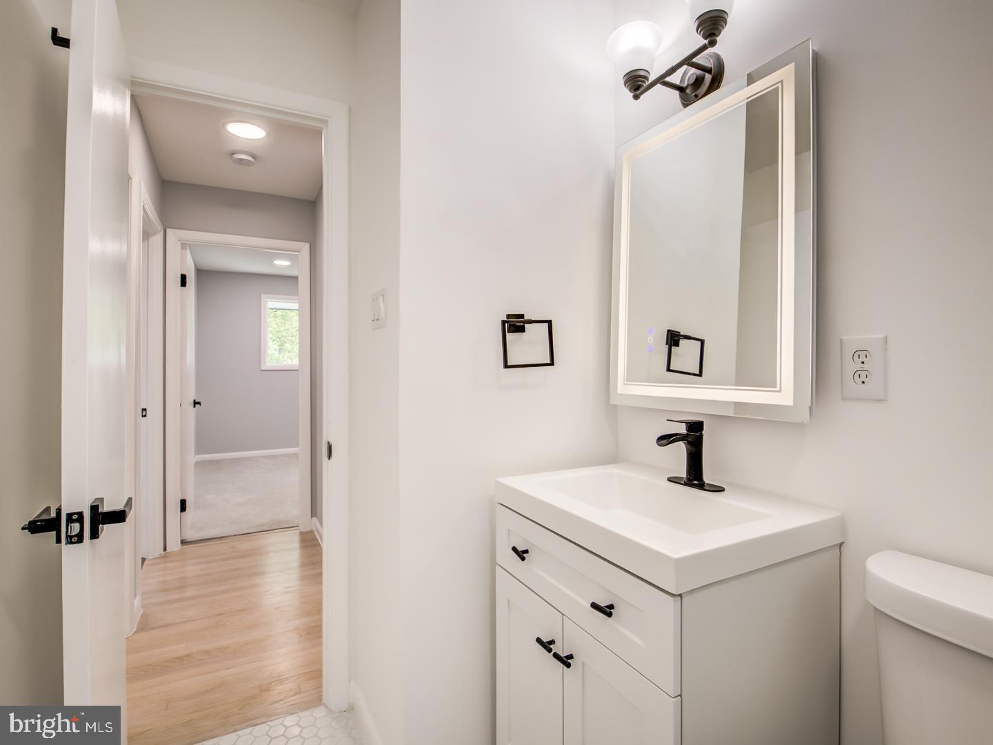 9214 Rolling View Drive Lanham, MD 20706 - Photo 38 of 58