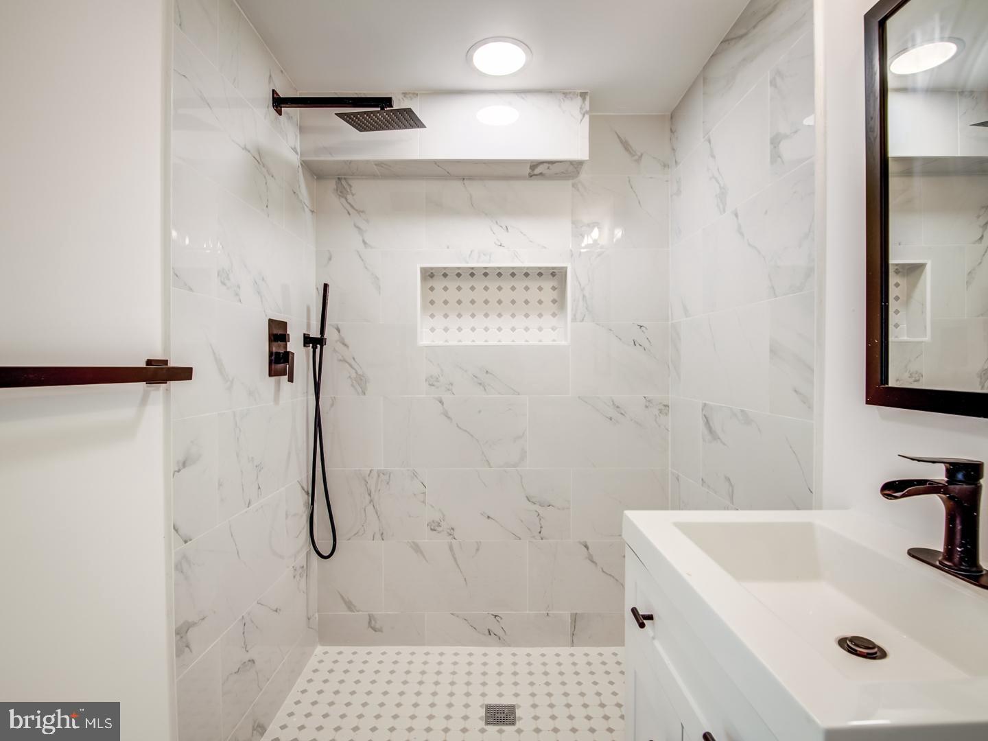 9214 Rolling View Drive Lanham, MD 20706 - Photo 45 of 58